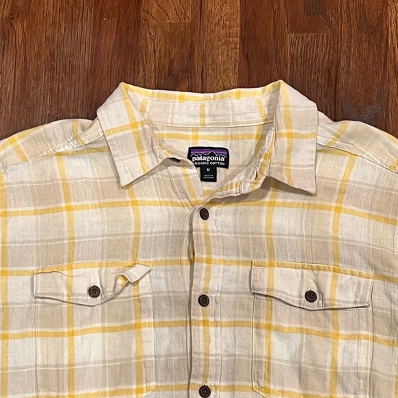Patagonia Steersman Short Sleeve Organic Cotton Button Front Shirt - Picture 3 of 9